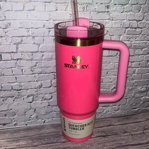 NWT / NIB Stanley 30oz flowstate tumbler 30oz Pink Parade